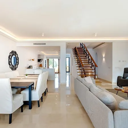 About Casa Munich Elviria Ojén