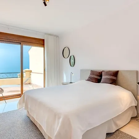 About Casa Munich Elviria Ojén