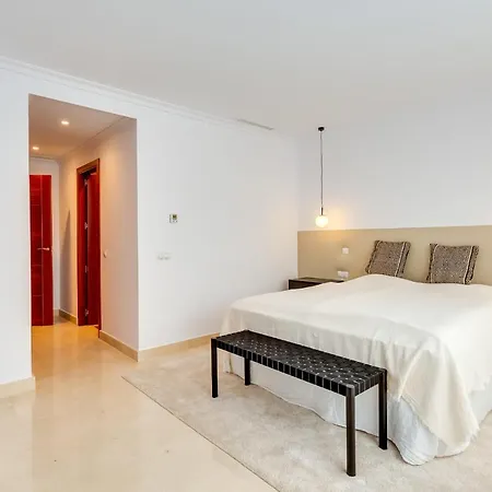 About Casa Munich Elviria * Ojén
